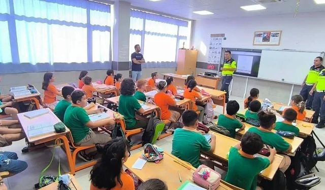 Alanya'da öğrencilere trafik eğitimi verildi