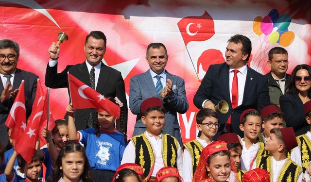 72 bin öğrenci bugün başladı: Alanya’da 'ikili eğitim' son buluyor