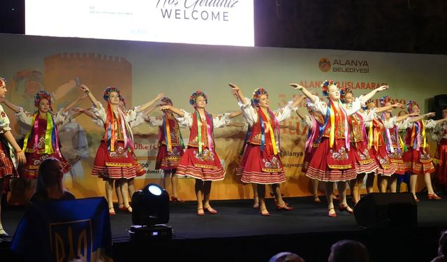 Alanya Uluslararası Halk Dansları ve Müzik Festivali başladı