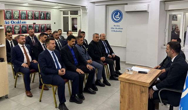 Ülkü Ocakları Antalya İl Başkanlığı’nda bayrak değişimi