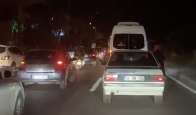 Alanya kaosu yaşadı! Korkunç trafik herkesi isyan ettirdi
