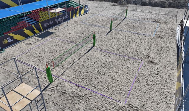 Alanya’da ücretsiz plaj voleybolu etkinliği