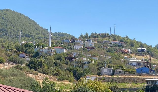 Alanya’da Uyar’dan sert çıkış: "Bunda başka bir iş var"