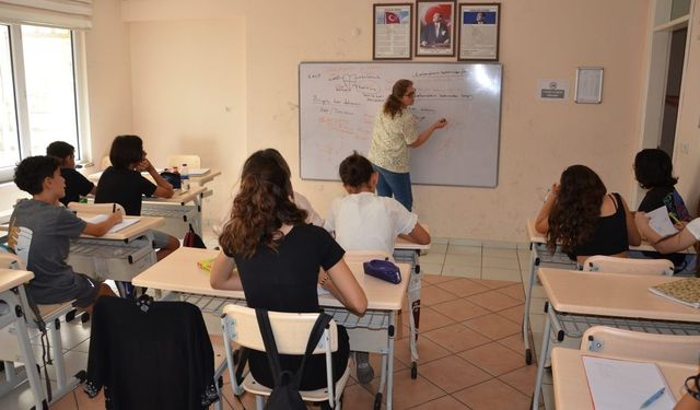 Alanya'da iki yeni kurs: Step-Aerobik ve Eşit Ağırlık Grubu