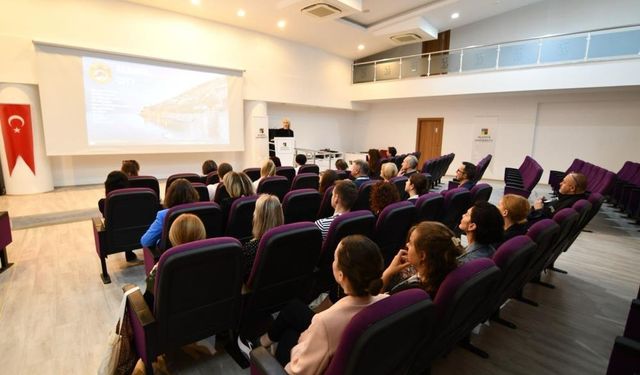 Alanya Üniversitesi'nde "Yeşil Gelecek" etkinliği başladı