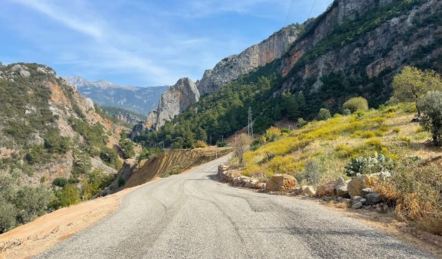 Gazipaşa Belediyesi, asfalt çalışmalarını sürdürüyor
