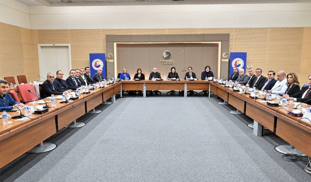 Alanya’da başkan Eray Erdem, işin peşini bırakmıyor