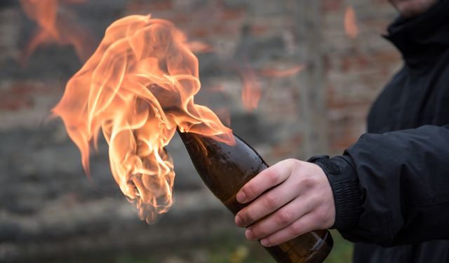 Alanya'da molotoflu saldırı: 3 çocuk tutuklandı