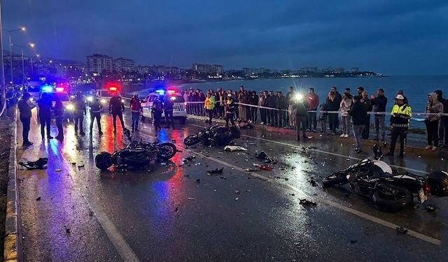 Konaklı'da kabus gibi dakikalar: Motosikletler yola savruldu!