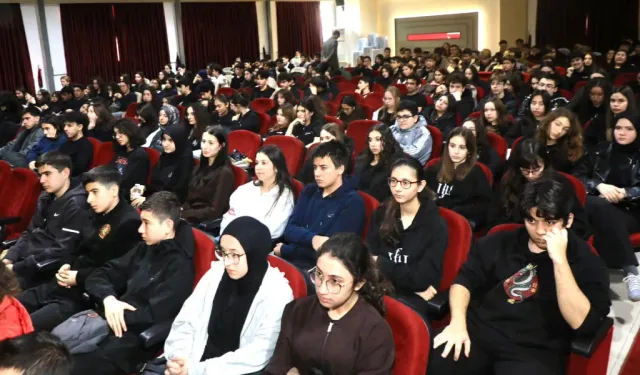 Alanya’da karne coşkusu: 64 bin öğrenci tatile koştu!