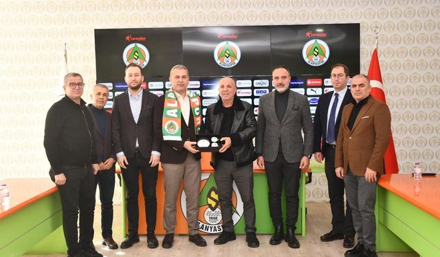 AK Parti heyetinden Alanyaspor’a destek ziyareti
