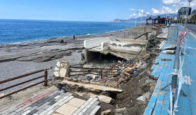 Mahmutlar sahil yolunda korkutan manzara