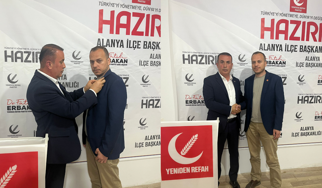 Teşkilat yenileniyor: Yeniden Refah Alanya’dan gençliğe taze kan