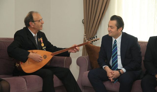 Kaymakam Öztürk’ten kahraman gazilere vefa ziyareti