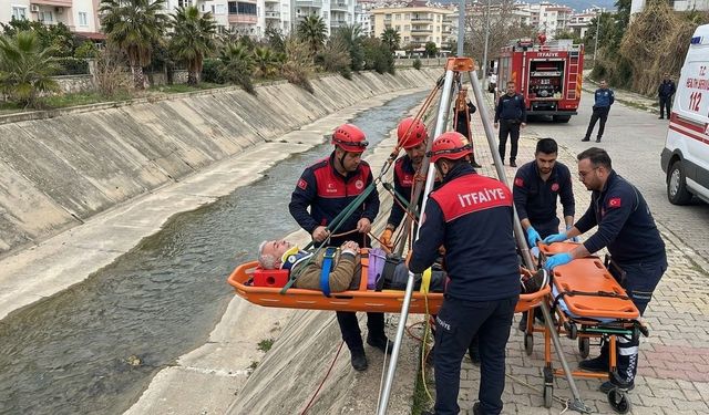 Alanya’da alkol alıp beton zemine çakıldı