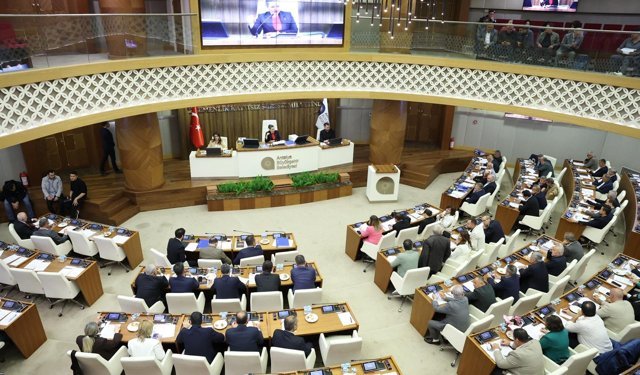 Büyükşehir’de Alanya rüzgarı: Müge Gezginci Ünsal’dan rekor