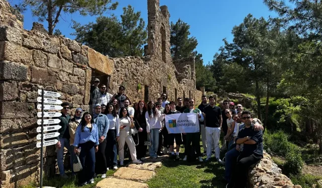 Alanya’da öğrenciler, tarihin derinliklerine indi