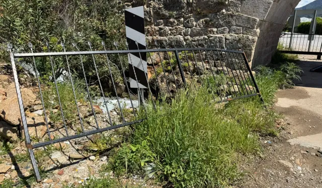 Dim Çayı köprüsü kaderine terk edildi