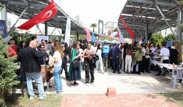 ALKÜ’de dev buluşma: Öğrenciler geleceğe ilk adımı attı