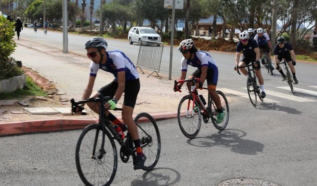 ALKÜ pedal bastı, madalyaları topladı