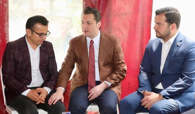 Kaymakam Öztürk ve Nazmi Zavlak’tan acılı aileye vefa