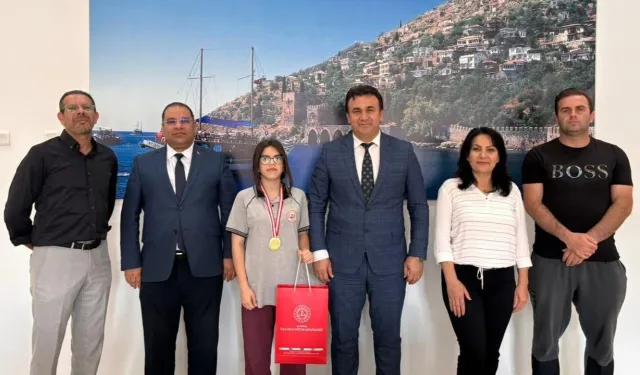 Alanya’nın bileği bükülmez kızı: Sude Vera, Türkiye şampiyonu!