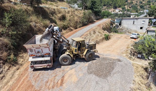 Gazipaşa’da tarihlerinde ilk kez asfalt gördüler