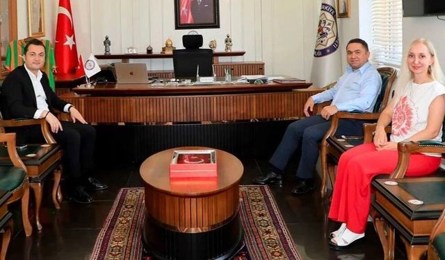 Türkdoğan ve eşinden Kaymakam Öztürk’e ziyaret