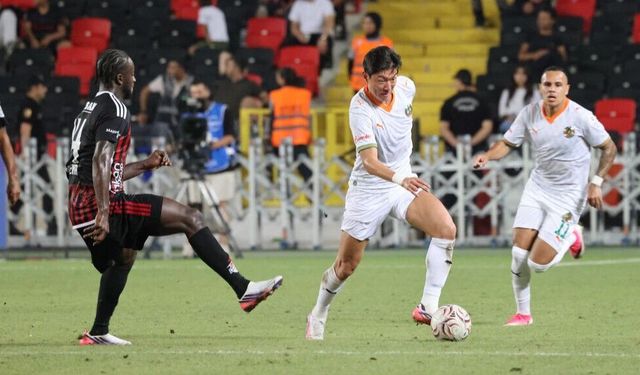 Alanyaspor galibiyeti kaçırdı, sezona bir puanla başladı