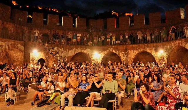 Kızılkule’de final! Alanya’da klasik müzik rüzgarı sona erdi