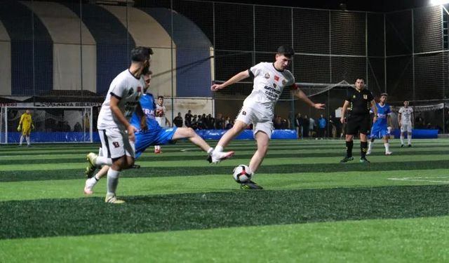 Gol yağmuru: Mahalle Ligi’nde ilk hafta nefes kesti