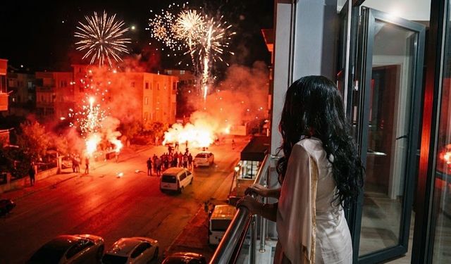 Alanya’da kız isteme: 'Yakarım!' demişti, geceyi aydınlattı