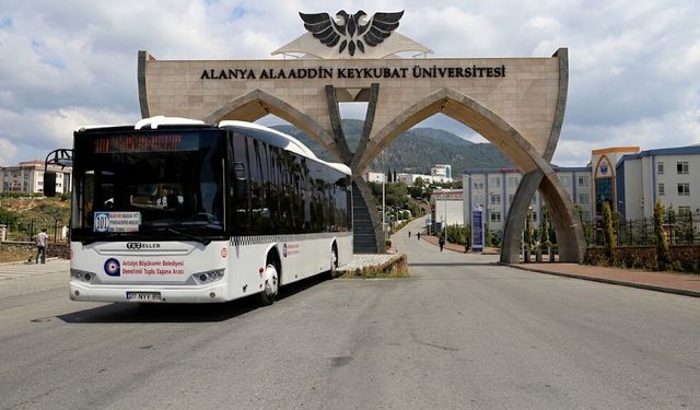 ALKÜ’de yokuş çilesi: Otobüslerin tepeye çıkmasını istiyorlar