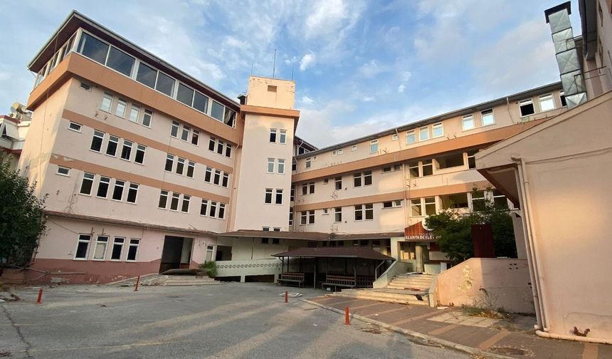 Eski hastane binası için yıkım süreci başladı