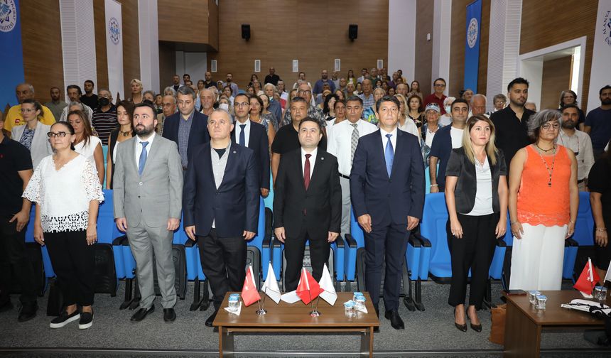 ALKÜ’de ders zili çaldı!  İlk dersi Rektör Türkdoğan verdi