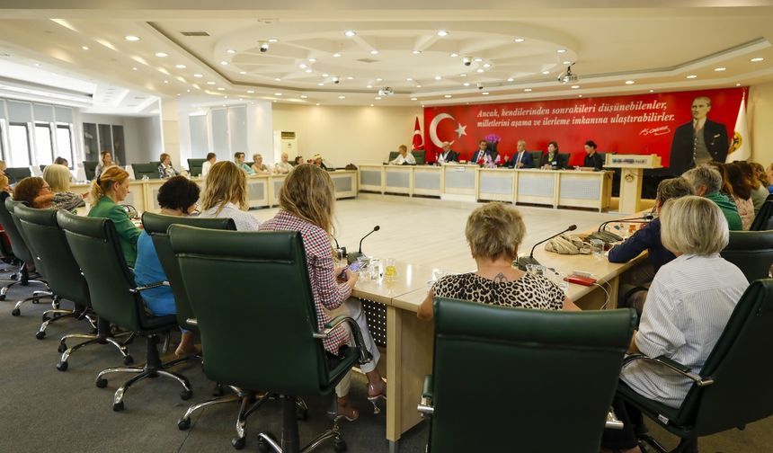 Yabancılar Meclisi, yeni yönetimle ilk toplantısını yaptı