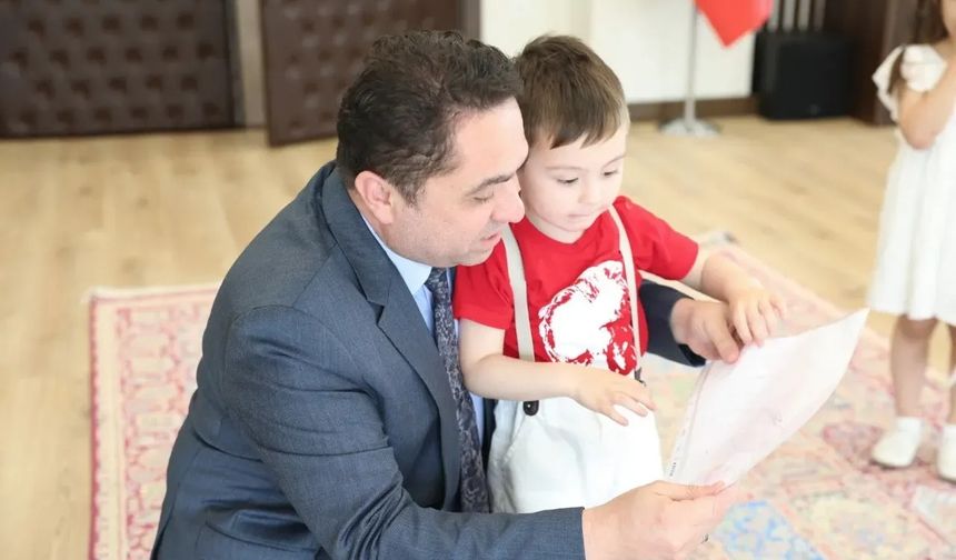Alanya’da çocuklara rektör Türkdoğan’dan müjde