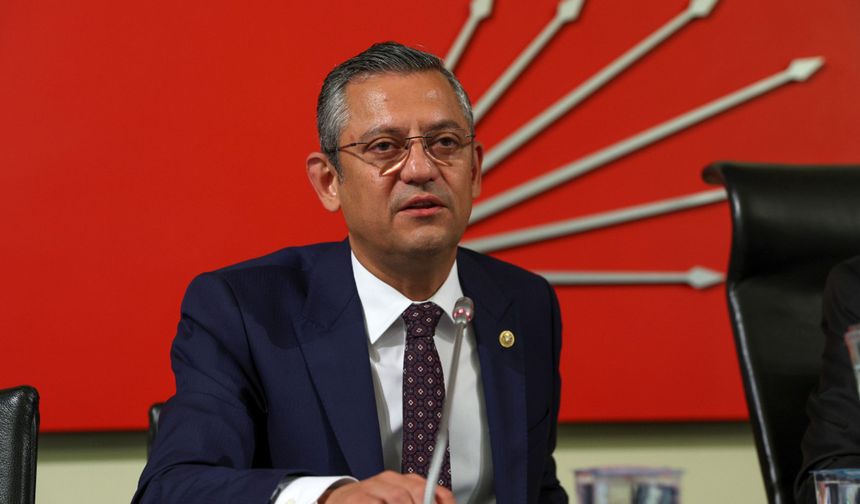 Özgür Özel'den Antalya'da şok iddia: "Baklavacıyı eğitip gönderdiler"
