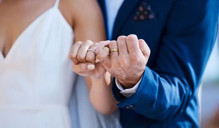 Alanya’da gençlerin gözü e-Devlet’te: Evlilik kredisine büyük ilgi