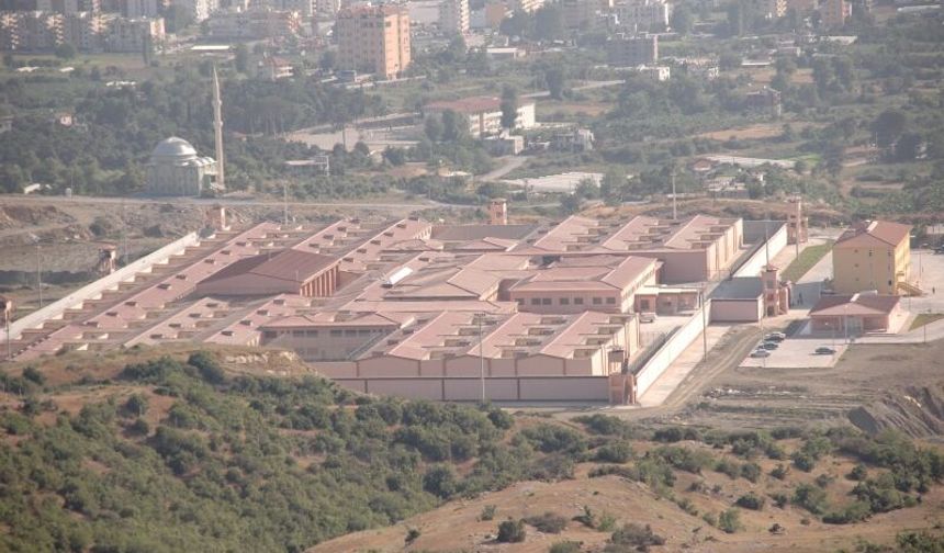 Antalya ve Alanya’da cezaevleri otelleri solladı mı?