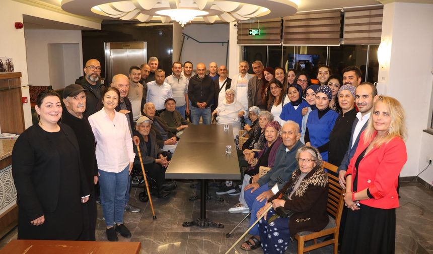 Alanya Gazeteciler Cemiyeti, iftarını huzurevinde açtı