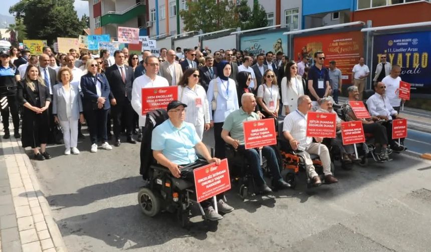 Alanya'da Engelsiz Kent Festivali düzenlendi