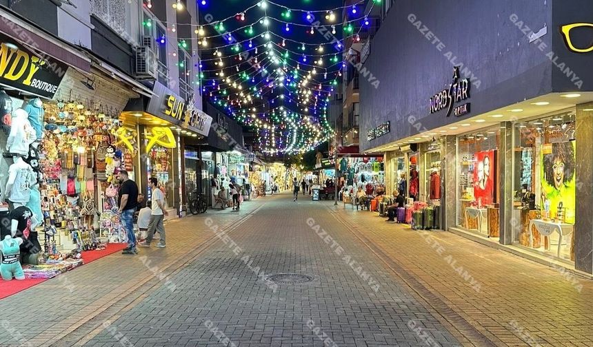 Eski otelciden acı itiraf: "Alanyalı bindiği dalı kesti"