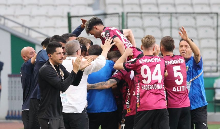 Alanyaspor Konya'da kazandı ve ligde kaldı