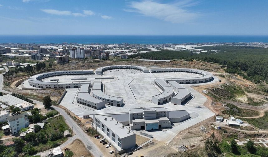 Alanya’da taşınma krizine esnaftan sert fren
