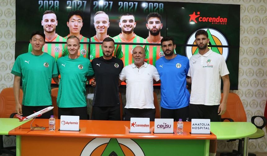 Alanyaspor, 5 futbolcusuyla sözleşme yeniledi