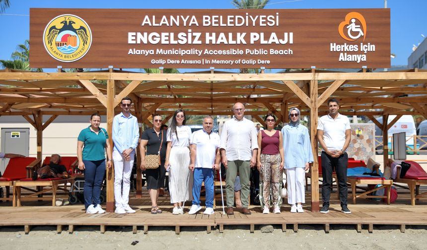 Alanya Belediyesi Engelsiz Halk Plajı'na ilk yılda yoğun ilgi