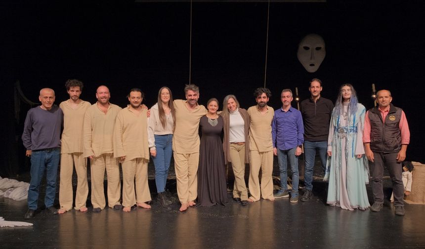 Alanya Belediye Tiyatrosu’ndan festival çıkarması