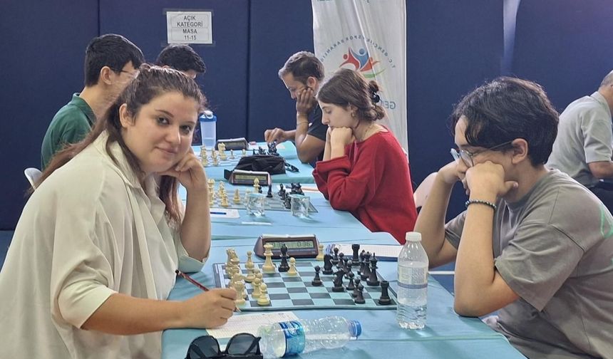 Alanya'da 29 Ekim öncesi turnuva coşkusu