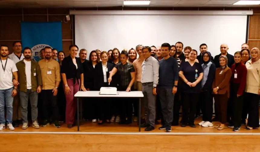 Alanya’da tıbbi sekreterlere sürpriz kutlama